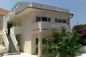 Apartments with a parking space Sutivan, Brac - 20155